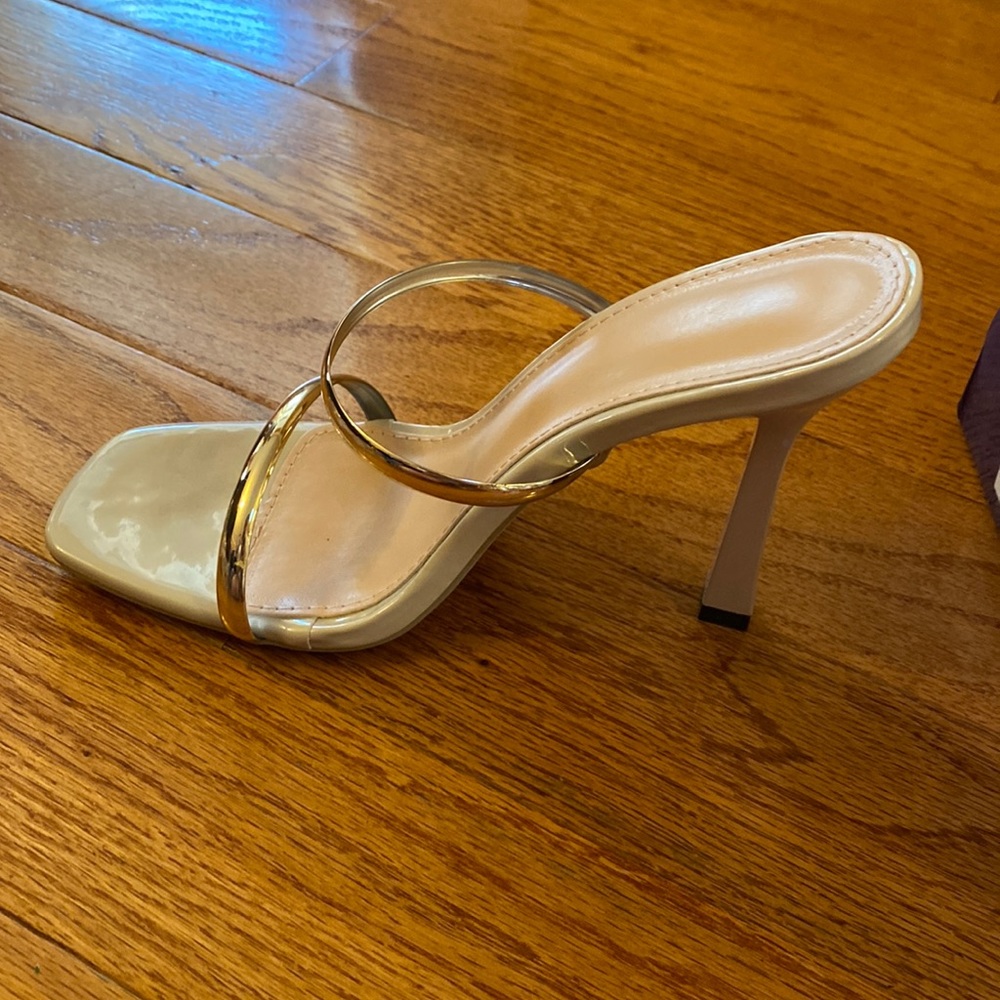 Neutral high heels